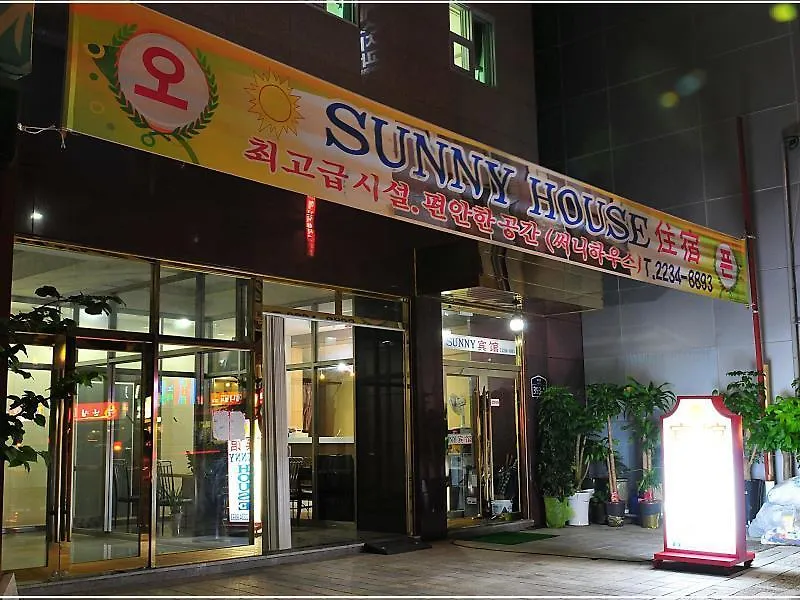 Sunny House Hotel Seoul 3*,  South Korea